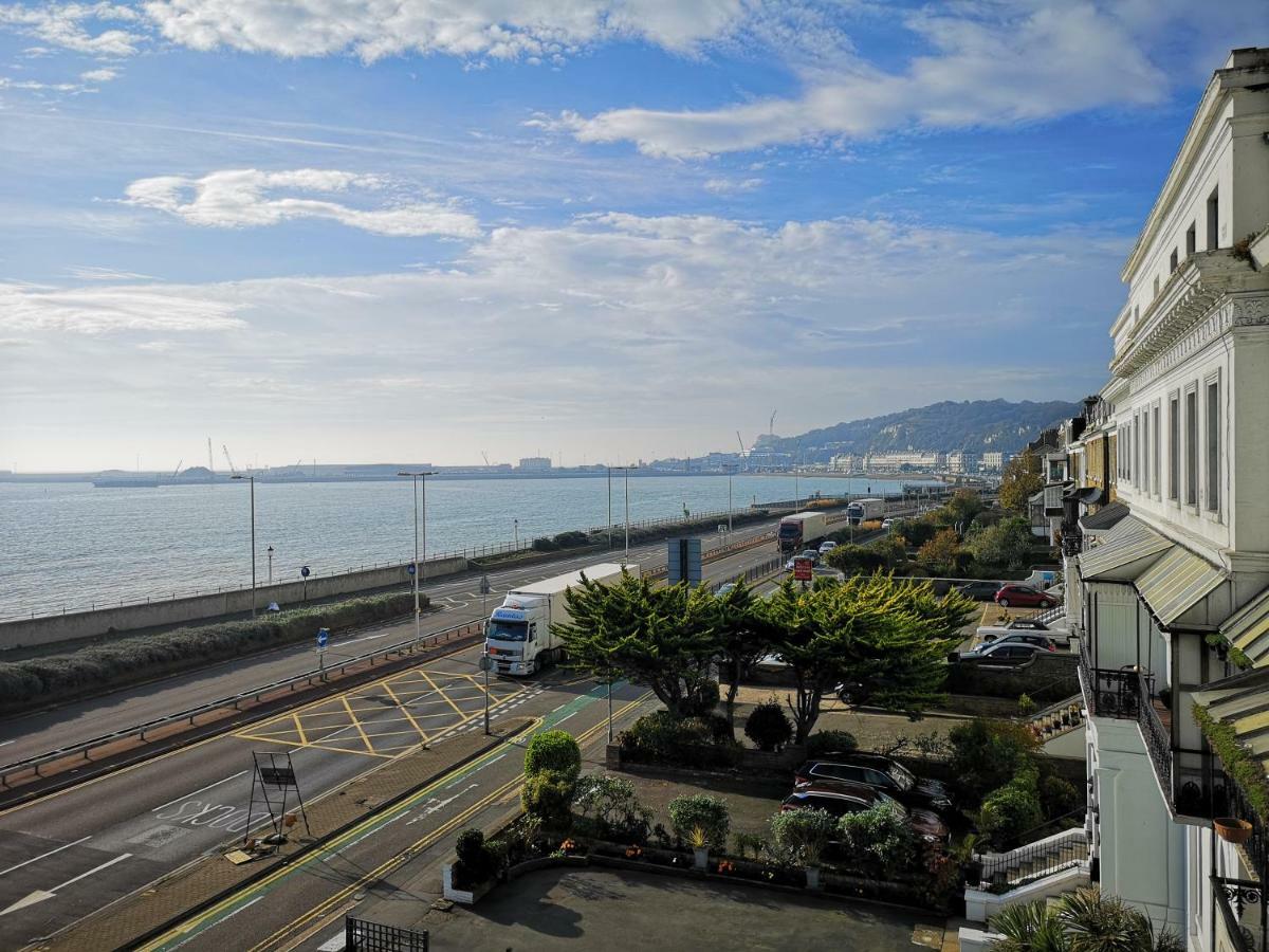 Whole Flat Next To Dover Port With Parking Екстер'єр фото