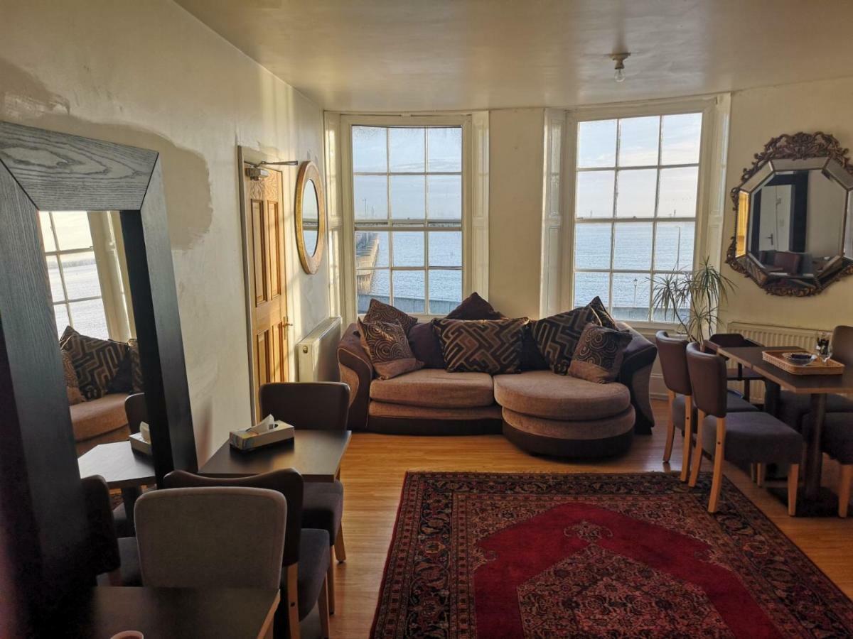 Whole Flat Next To Dover Port With Parking Екстер'єр фото