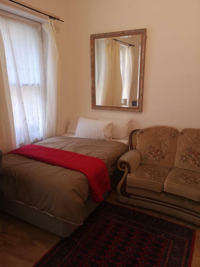 Whole Flat Next To Dover Port With Parking Екстер'єр фото